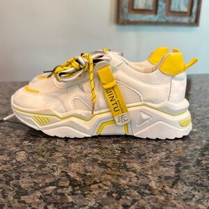 Jintu women’s White and Yellow sneakers 8